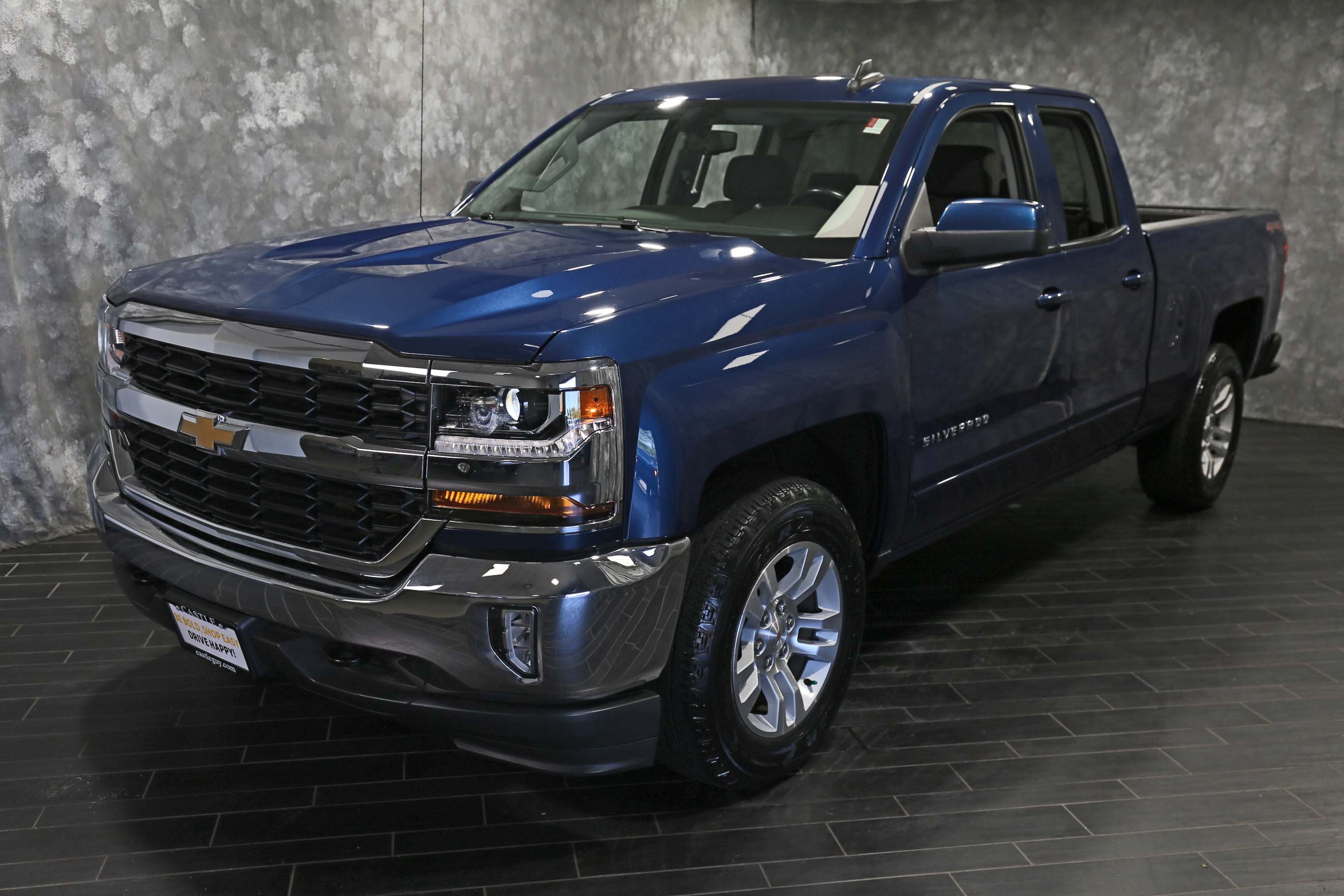 Pre-Owned 2017 Chevrolet Silverado 1500 LT Extended Cab Pickup in Villa ...